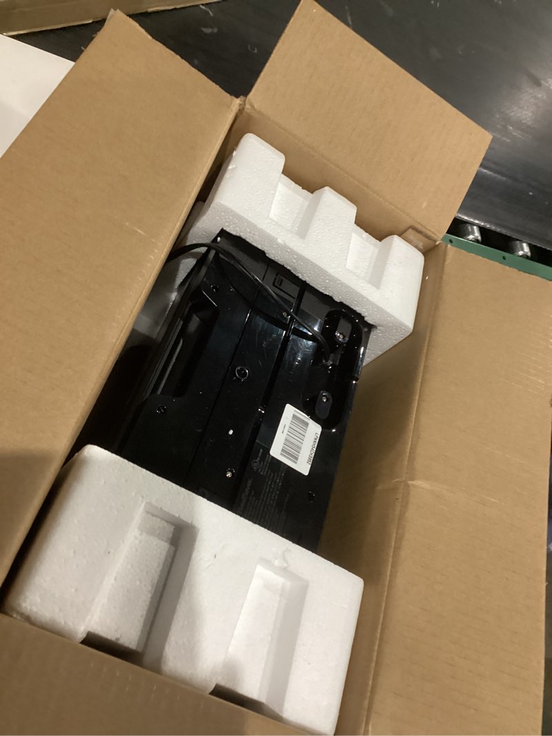 Condition photo showing Good Condition for foodsaver v4400 2-in-1 vacuum sealer machine with automatic vacuum sealer bag detection and starter kit machine & starter kit