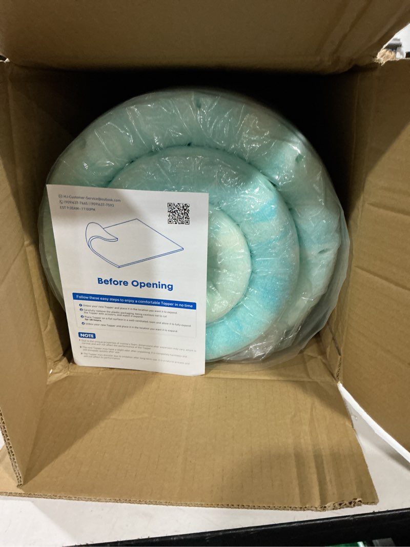 Condition photo showing Good Condition for newbulig 3 inch king gel memory foam topper | gel memory foam relieves pressure, ventilated design keeps cool. fits king size, certipur-us certified, comes in a box. 3in-blue king