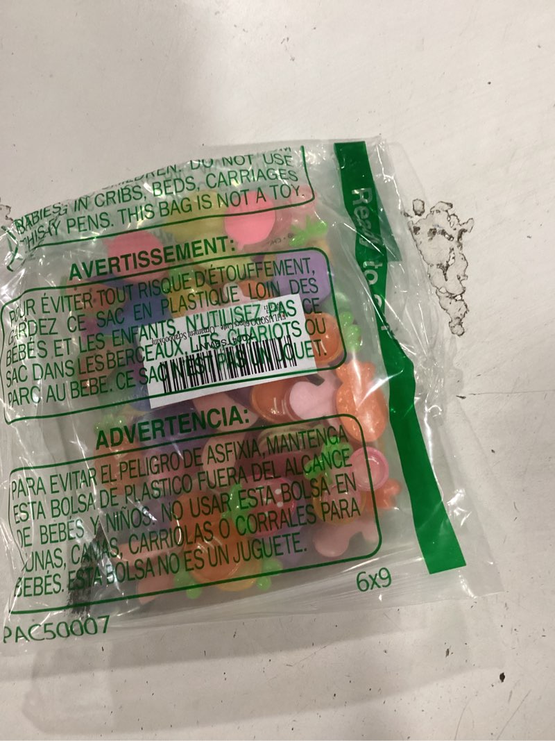Condition photo showing Good Condition for fruit charms