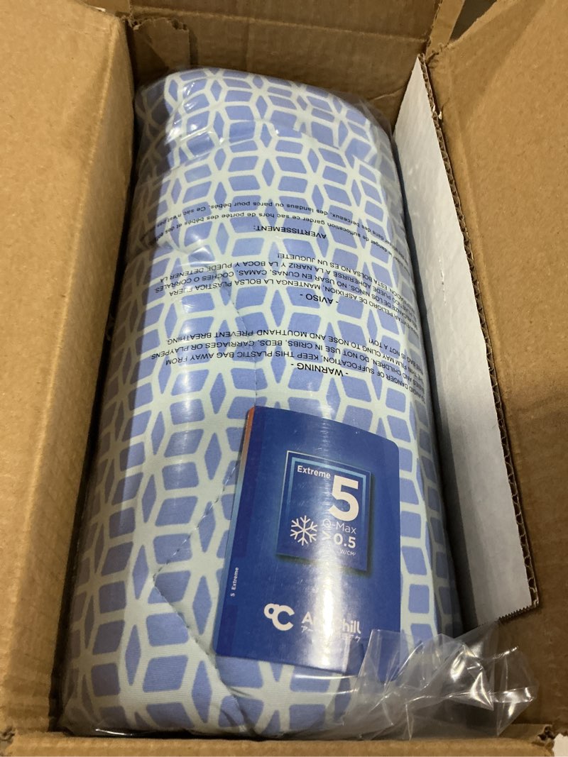 Condition photo showing Good Condition for rywell dog cooling mat, 30”x20” super thick & reversible cooling mat for dogs, arc-chill 3.0 & pcm for long-lasting cool and color-changing (q-max > 0.5), all-season use & portable for travel