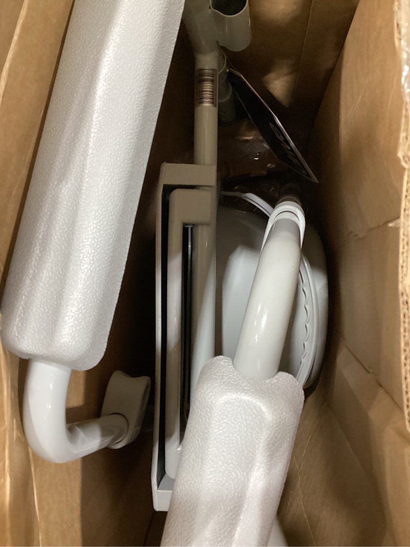 Condition photo showing Good Condition for commode, folding,1/cs