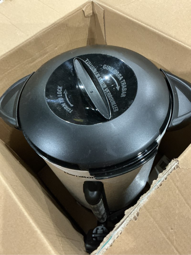 Condition photo showing Good Condition for hamilton beach 45cup urn 40519