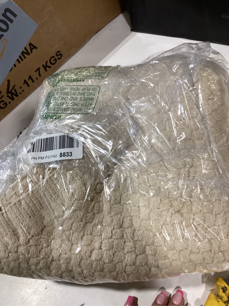 Condition photo showing New/Like New for whale flotilla chunky knit throw blanket for couch and bed, camel decorative cozy fleece blanket, reversible soft fuzzy woven throws, 50x60 inch camel 50x60 inch