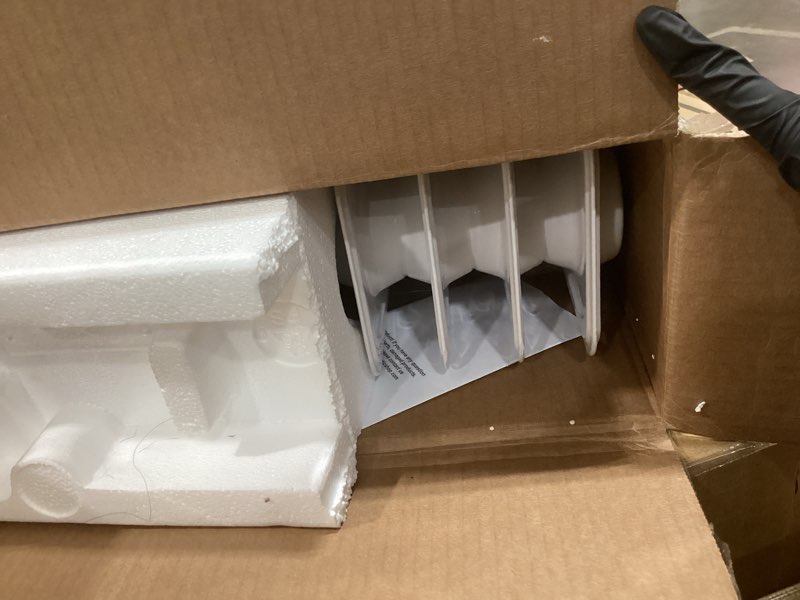 Condition photo showing Good Condition for Portable Electric Radiator Heater, Space Oil Filled Heaters with 3 Heat Settings, Adjustable Thermostat, Overheat & Tip-Over Protection For Indoor Use,1500W (White)