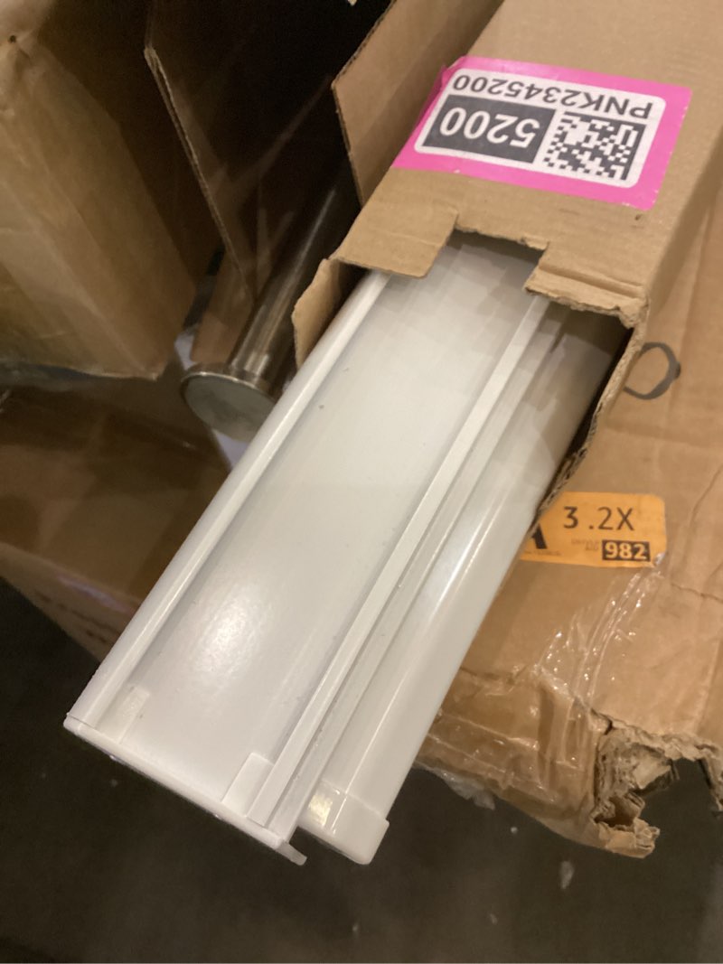 https://lotting-media.assets.bidfta.com/lotting_5b51bc34-7873-4ee4-8127-1a4ccfab0d37