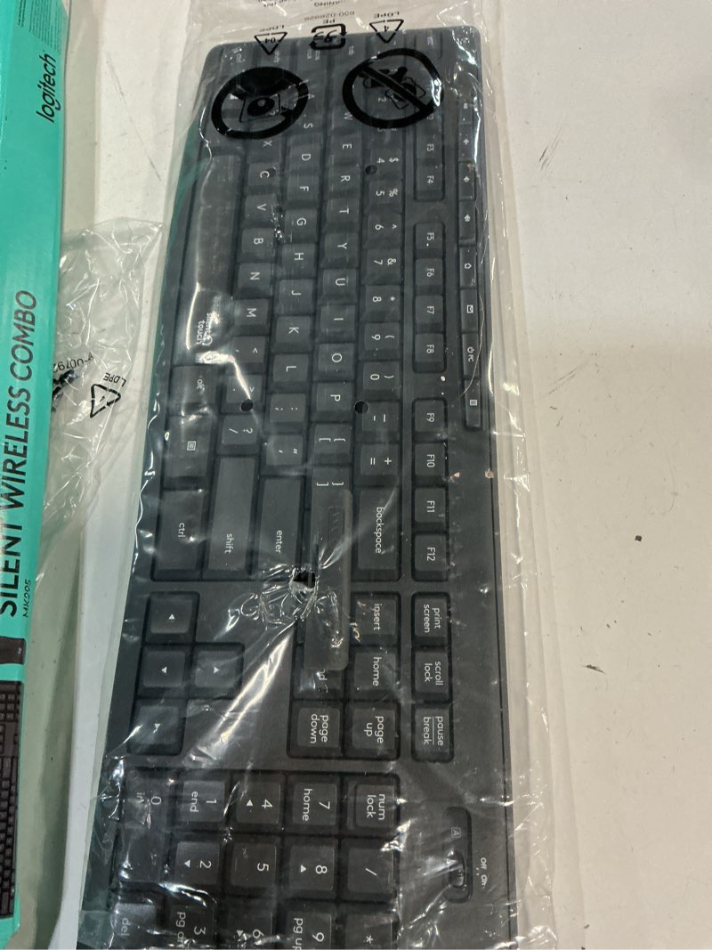 Condition photo showing Good Condition for (( missing mouse))logitech mk295 wireless mouse & keyboard combo with silenttouch technology, full numpad, advanced optical tracking, lag-free wireless, 90% less noise - graphite