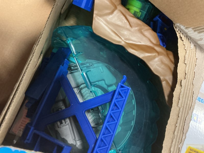 Condition photo showing Good Condition for monster jam, megalodon monster wash, includes color-changing truck, interactive water play kids toys for aged 3 and up