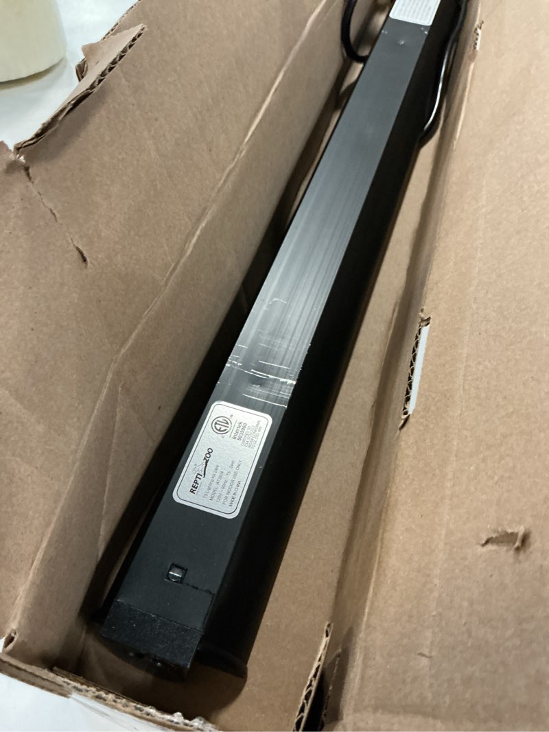 Condition photo showing As Is for repti zoo 24w reptile t5 ho uvb lighting combo kit, 22" light fixture reptile terrarium hood, with detachable curved reflector and 5.0 uvb t5 lamp bulb, etl certificated 24 watts