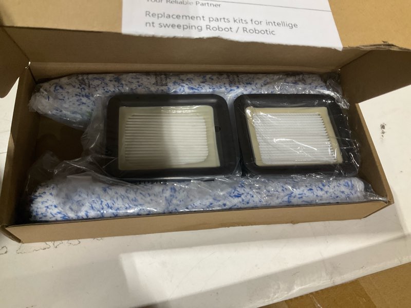 Condition photo showing Good Condition for brush roll filters replacement parts for bissell crosswave 1785 2306a, 2 pack 1926 crosswave wood floor brush roll & 2 pack 1866 upright filter, replace part# 1608022, 160-8022 & 1608684. 1926 brush roll replacement parts