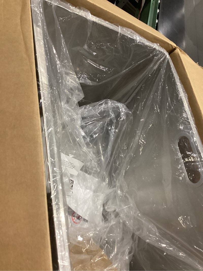 Condition photo showing Good Condition for stainless steel litter box 11.8'' high sides, xl metal cat litter box with curved low entry, cat litter pan for big & multiple cats, pet toliet with handy wheels for easy moving 20"l x 12.2"w x 11.8"h