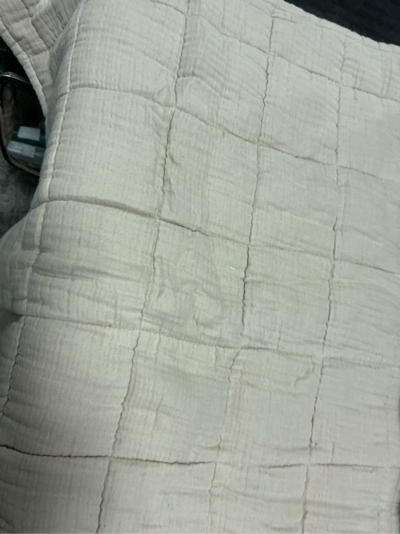 Condition photo showing As Is for *only one piece)  organic airy gauze box quilt sham set, twin, dune