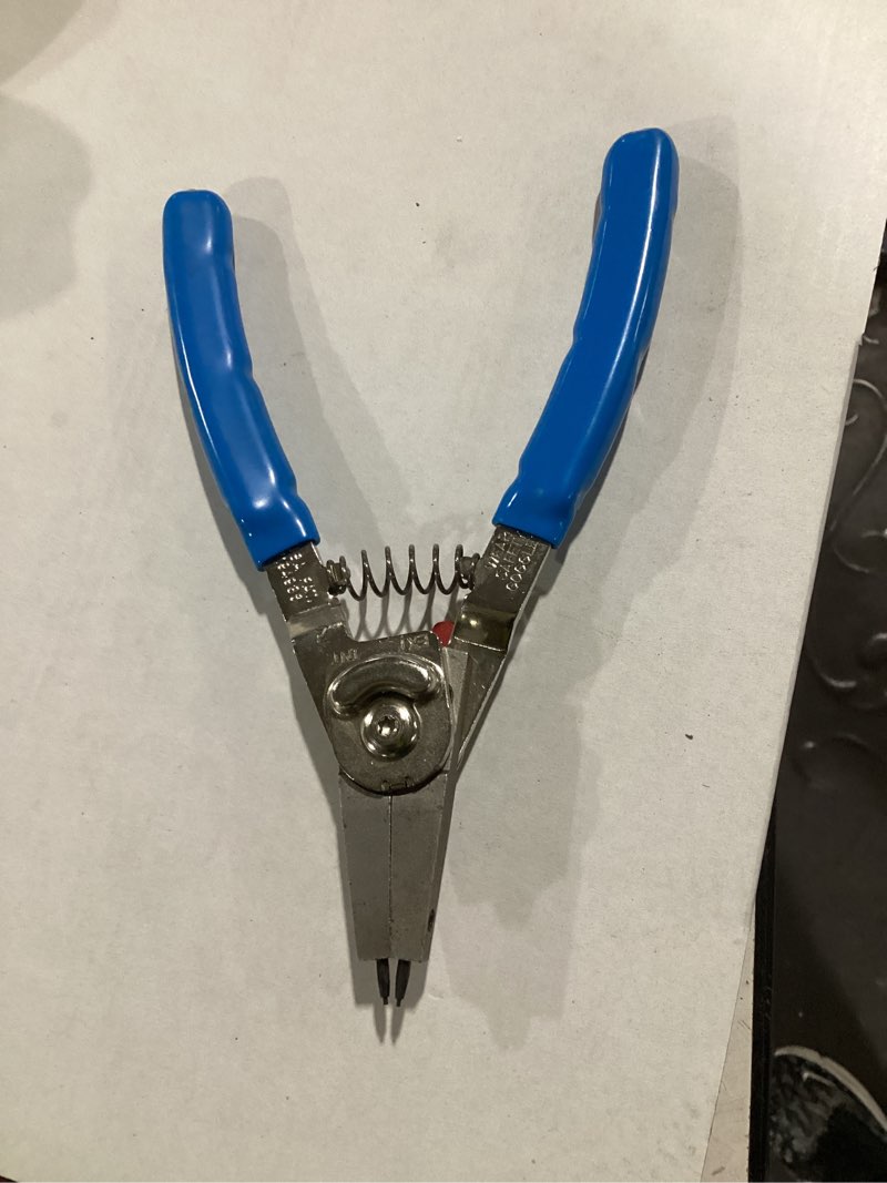 Condition photo showing Good Condition for channellock, 927, 8" internal/external retaining ring plier