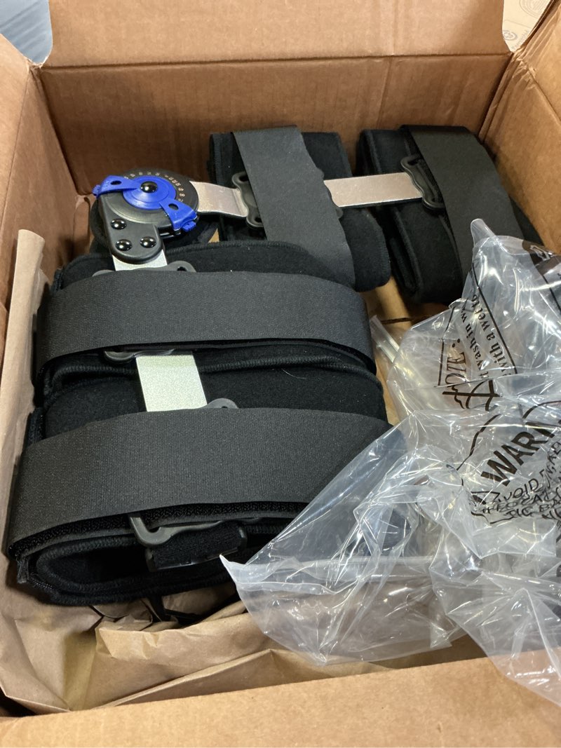 Condition photo showing Good Condition for hinged knee brace rom post op knee immobilizer adjustable knee immobilizer support with side leg stabilizers for men and women for meniscus tear  arthritis  acl  pcl  osteoarthritis  orthopedic rehab