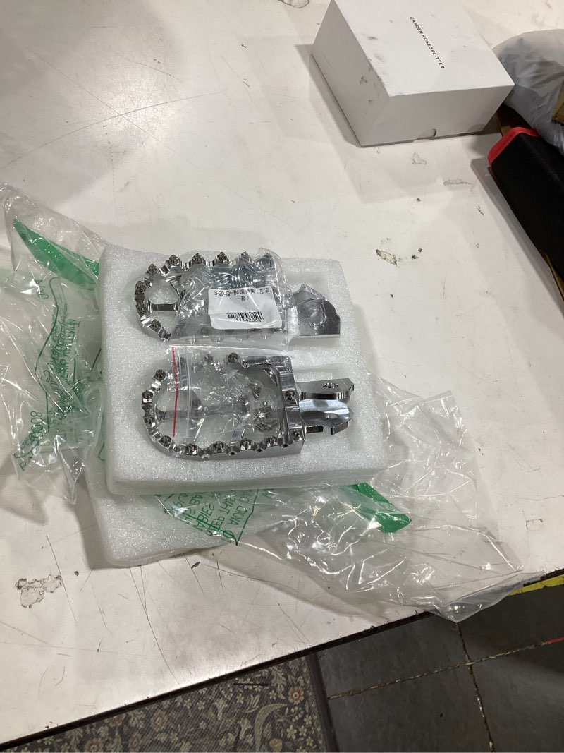 Condition photo showing Good Condition for jfg racing dirt bike foot pegs with springs,7075 aluminum cnc footpegs pedals rests for surron light bee x and s/e ride pro ss/crf150f crf230f 03-19/x160/x260-silver