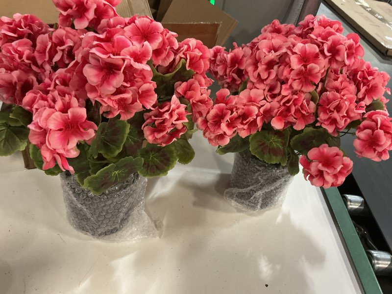 Condition photo showing New/Like New for lovemoon 2set geranium potted artificial flowers,fake geranium plants for outdoor home décor office tables porch garden decor (2, peach) peach 2