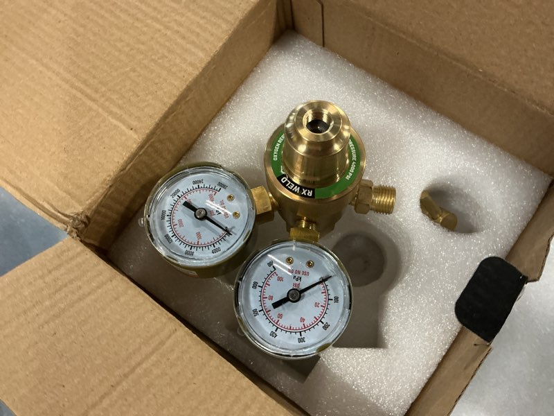 Condition photo showing Good Condition for rx weld oxygen regulator welding gas gauges cga 540 inlet oxy for v-style torch cutting kit, t-handle