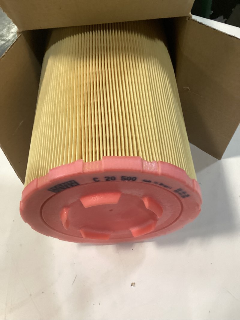 Condition photo showing New/Like New for mann filter c20500 air filter element