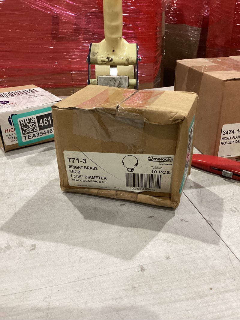 Condition photo showing Good Condition for Bright brass knob 10pc 