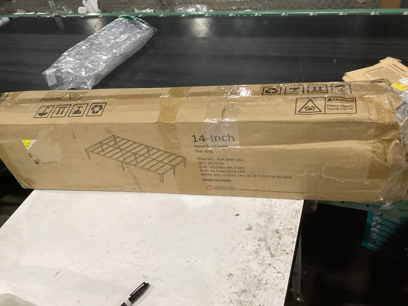 Condition photo showing Good Condition for black metal king sized bedframe 