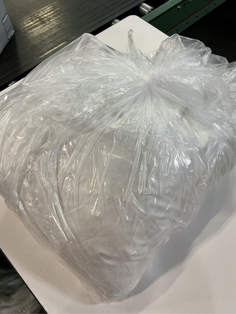 Condition photo showing Good Condition for quince premium down pillow