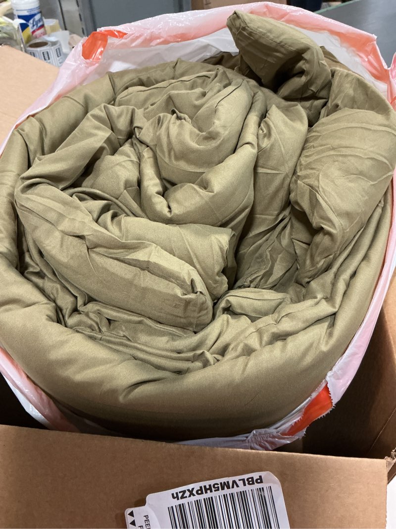 Condition photo showing As Is for ROSGONIA King Size Comforter Set Olive Green, 3pcs (1 Boho Comforter & 2 Pillowcases), Lightweight Bedding Blanket All Season Bedspreads Quilt King Comforter 104"x90" Olive Green