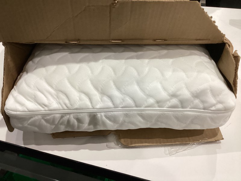Condition photo showing Good Condition for Tempur-Pedic TEMPUR-Cloud Pillow for Sleeping, Standard, White 1