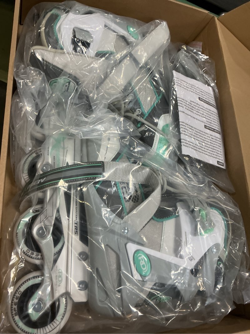 Condition photo showing New/Like New for roller derby aerio q-60 women's inline skates 8