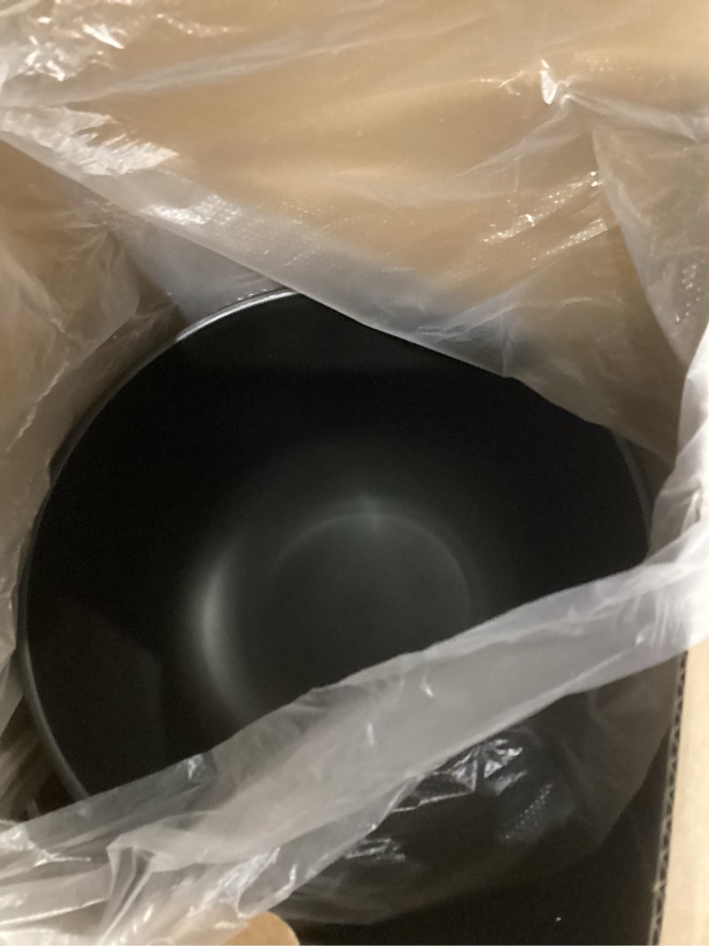 Condition photo showing Good Condition for Wrova Wheat Straw Bowls Set 60 OZ Unbreakable Large Cereal Bowls Set of 6 Microwave and Dishwasher Safe Bowls Big Bowls for Camping and Picnic BPA Free Soup Bowl for Serving Oatmeal and Salad. Black 60 oz Black