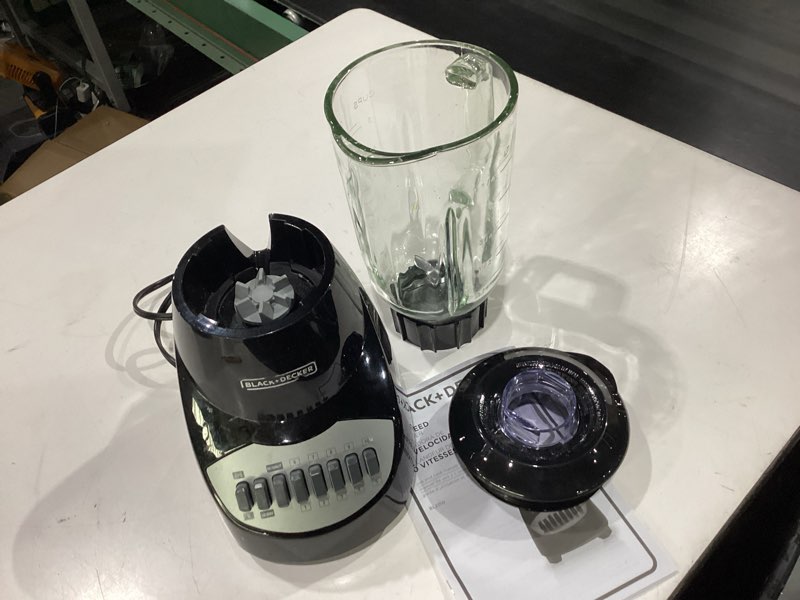 Condition photo showing New/Like New for black+decker countertop blender with 6-cup glass jar, 10-speed settings, black, bl2010bg