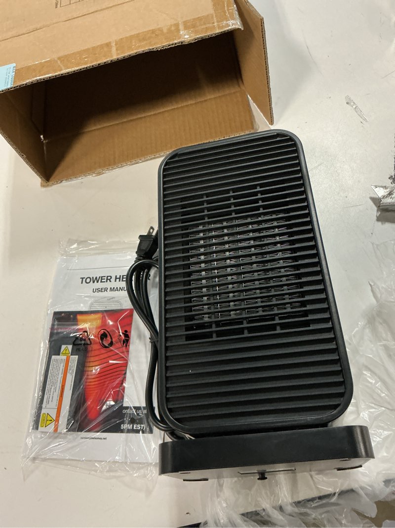 Condition photo showing Good Condition for portable electric space heater fan combo 2 heat levels thermostat sh02