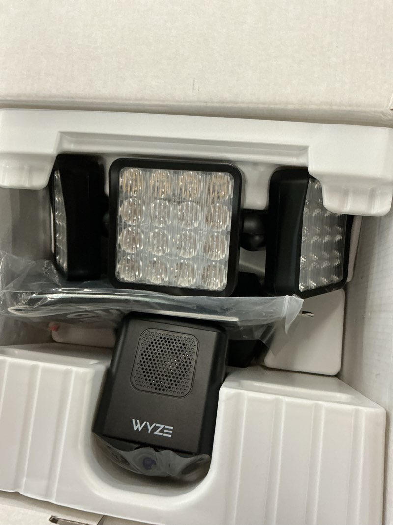 Condition photo showing Good Condition for wyze cam floodlight pro with 3000 lumen leds, wired 2.5k qhd ip65 outdoor smart security camera, color night vision, 180° fov with customizable ai motion detection, 105db siren, two-way audio, black