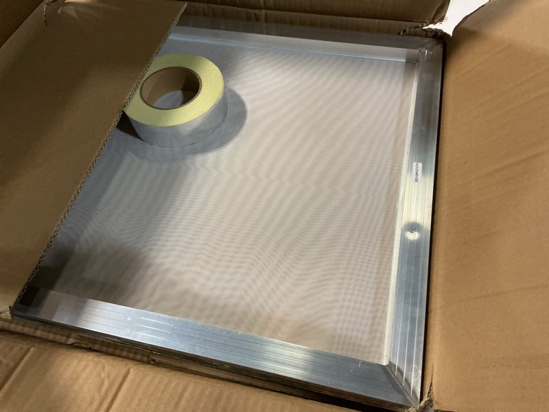 Condition photo showing Good Condition for vevor screen printing kit, 2 pieces aluminum silk screen printing frames, 20x24inch silk screen printing frame with 160 count mesh, high tension nylon mesh and sealing tape for t-shirts diy printing