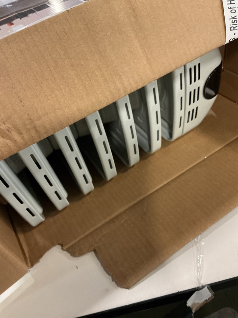 Condition photo showing Good Condition for DeLonghi 1500 -Watt Electric Space Heater