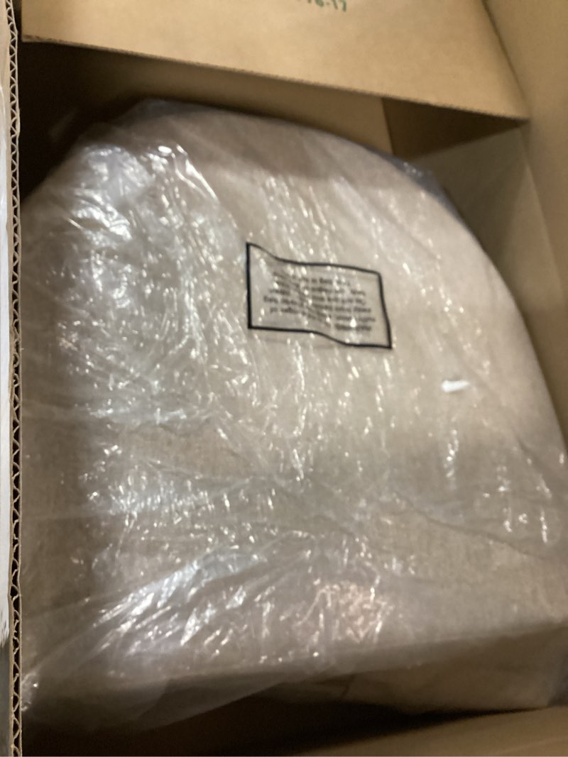 Condition photo showing Good Condition for Shinnwa Dining Chair Cushions Set of 4, Non-Slip Kitchen Chair Cushions with Ties and Machine Washable Cover, 4 Pack, 17 x 16.5 x 2in, Natural Linen