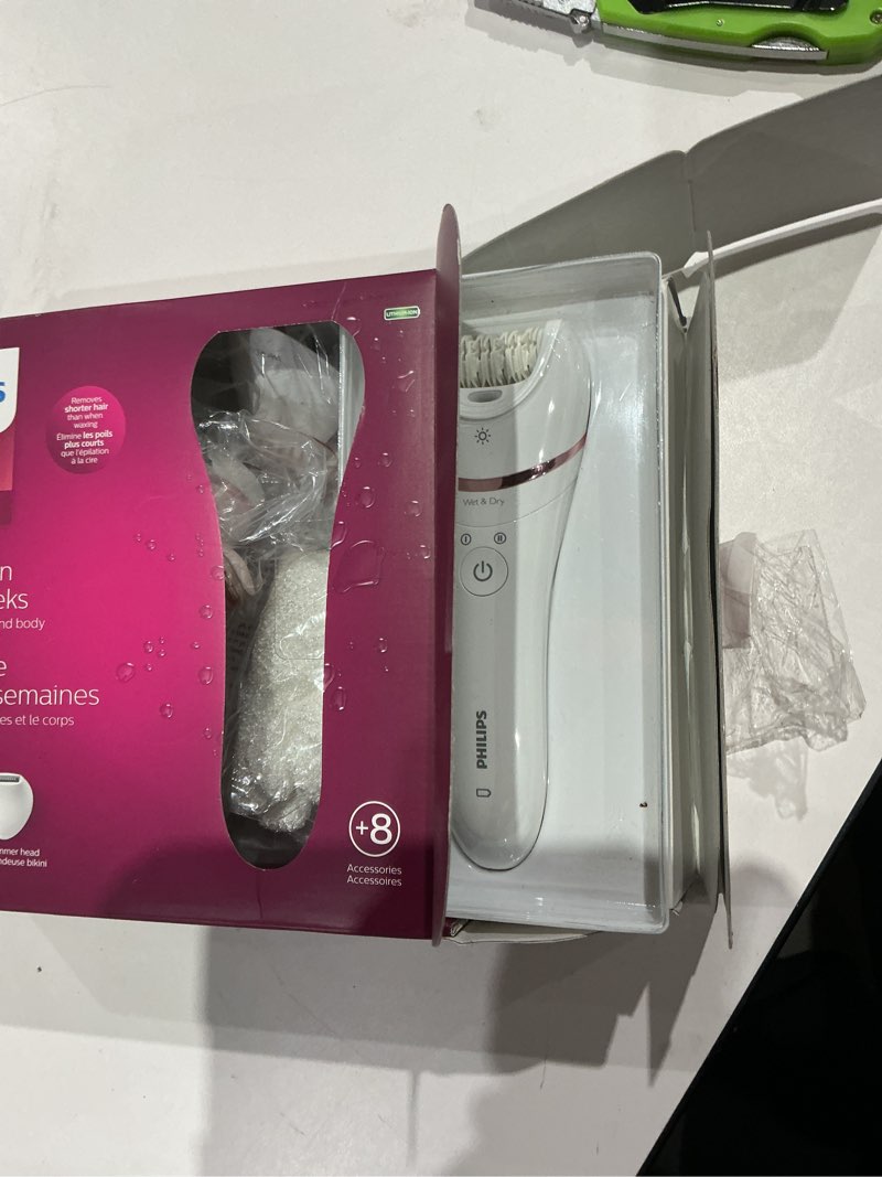 Condition photo showing Good Condition for philips epilator series 8000, wet & dry, 3-in-1 with shaver & trimmer attachments for women, 8 accessories included, bre720/14 series 8000 + 8 accessories