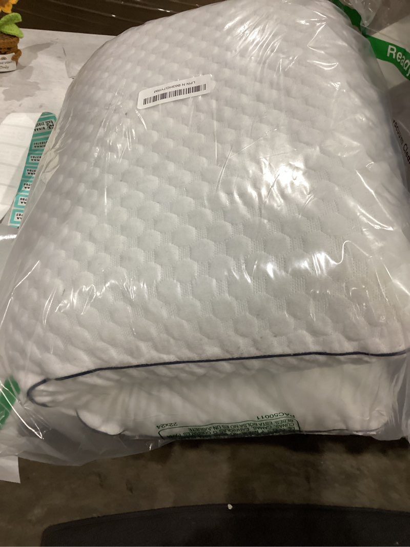 Condition photo showing As Is for WEEKENDER Gel Memory Foam Pillow - Queen Size - 2-Pack - Medium Plush Feel - Neck & Shoulder Support - For Back, Side, & Stomach Sleepers - Home, Hotel, & Hospital Essentials Queen 2 Pack