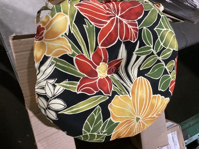 Condition photo showing Good Condition for pillow perfect bright floral indoor/outdoor tufted wicker chair pad with ties, 15.5" x 16", 2 count, blue/purple gregoire 15.5" x 16" blue/purple gregoire 2