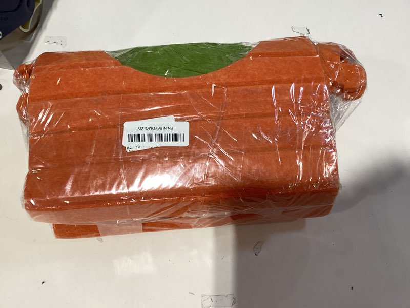 Condition photo showing Good Condition for rabbit hideout,felt cloth bunny bed,carrot theme guinea pig beds,small animal hideaway house,rabbits hiding hut for ferret chinchilla hedgehog orange,m