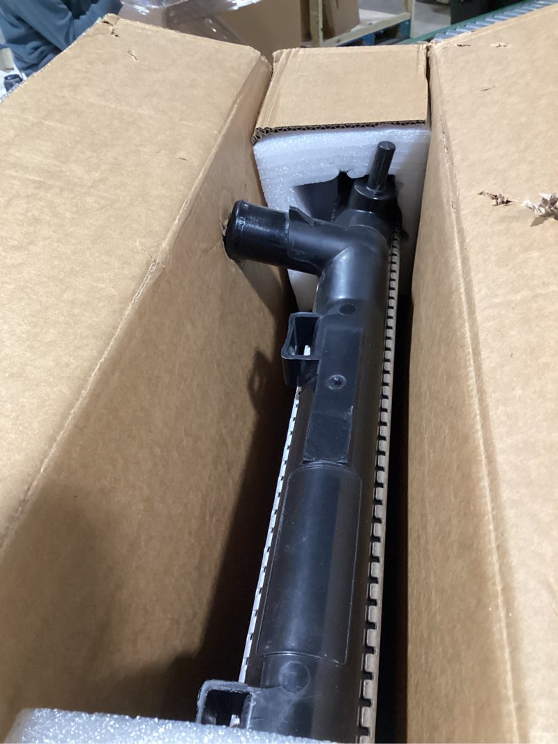 Condition photo showing Good Condition for dwvo radiator complete radiator compatible with 2001-2010 chrysler pt cruiser 2.4l l4 4cyl dwrd1013