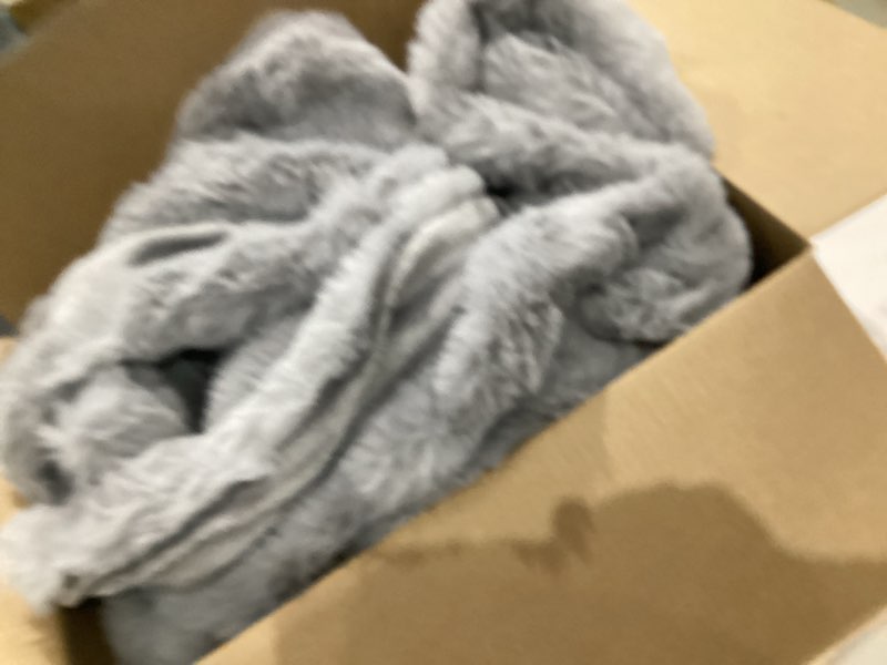 Condition photo showing As Is for exclusivo mezcla faux fur throw blanket for couch, luxury reversible 3d rabbit bubble fuzzy thick sherpa blankets for winter, plush fleece warm cozy bed throw, 50x60 inches, light grey light grey throw(50\"x60\")