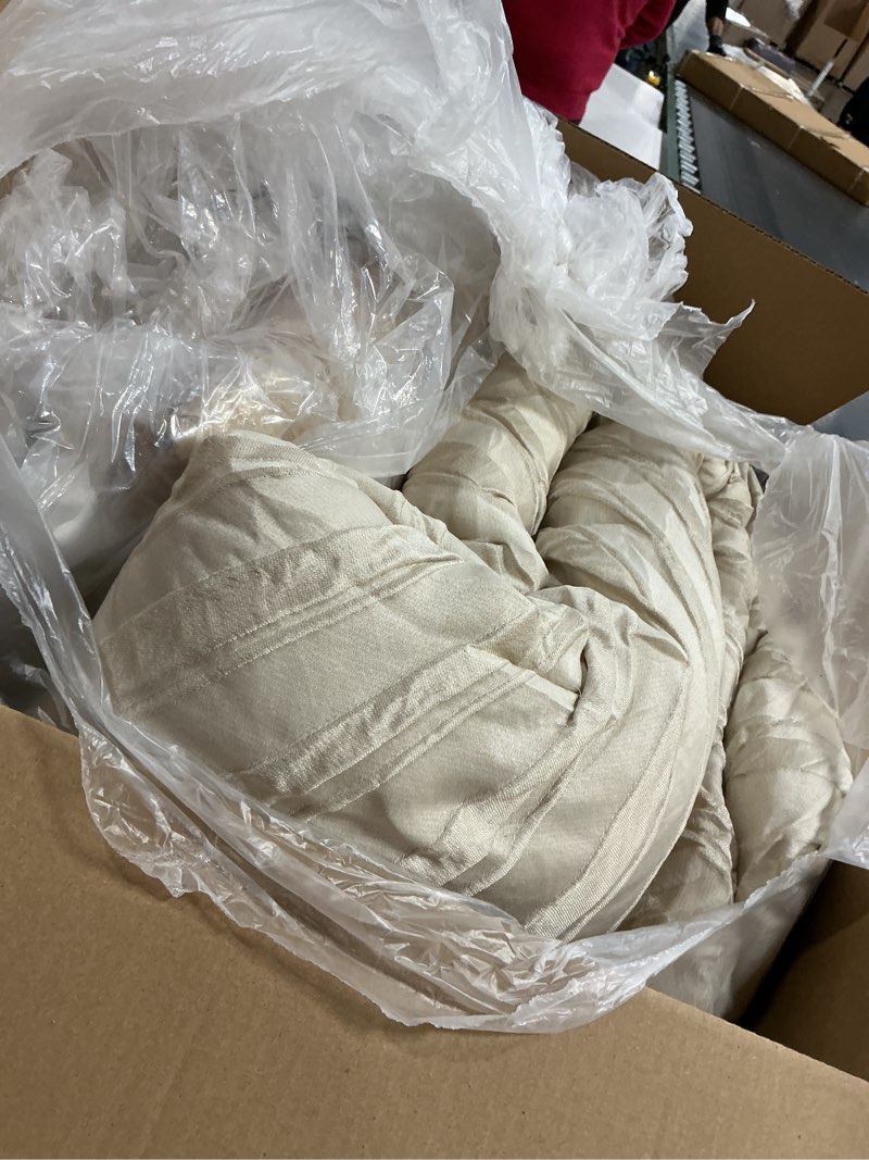 Condition photo showing Good Condition for  Similar Maravillosa colcha de lino natural de algodón – Colcha ondulada con costuras en caja beige, relleno 100% algodón, prelavada, suave y transpirable, hipoalergénica, para uso en todas las estaciones