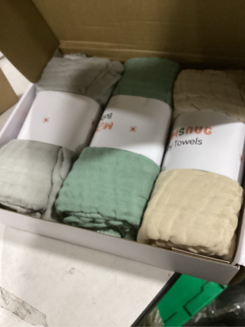 Condition photo showing Good Condition for muslin hooded baby towels, 3 pack cotton baby bath towels with hood for newborn, babies, infant, toddler, soft and absorbent baby shower towel newborn essential (35 x 35 inch) (green + grey + apricot)
