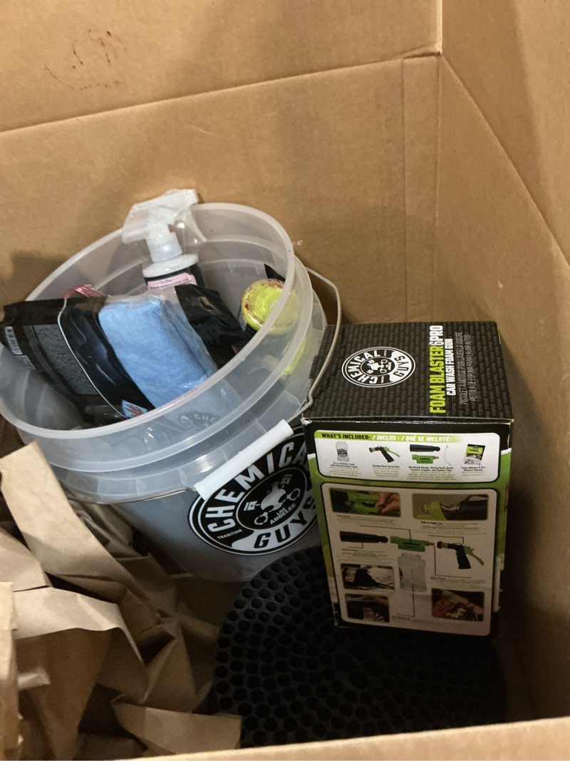 Condition photo showing As Is for chemical guys car wash kit 14-pc arsenal builder - with foam blaster, wash bucket, towels, applicators, and 16 oz soaps, waxes, and cleaners - complete car detailing gift set, works with garden hose hol126