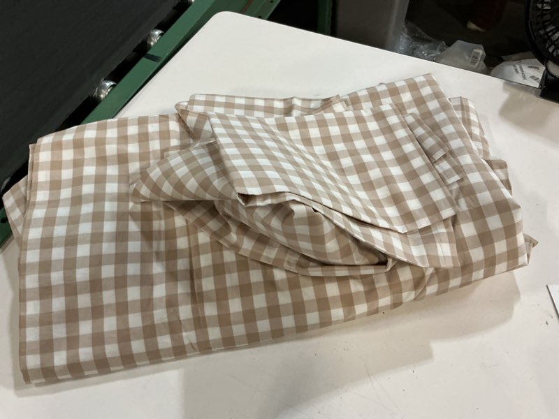 Condition photo showing Good Condition for ( 3 pcs) quince european linen duvet cover set full/queen pattern natural/white stripe