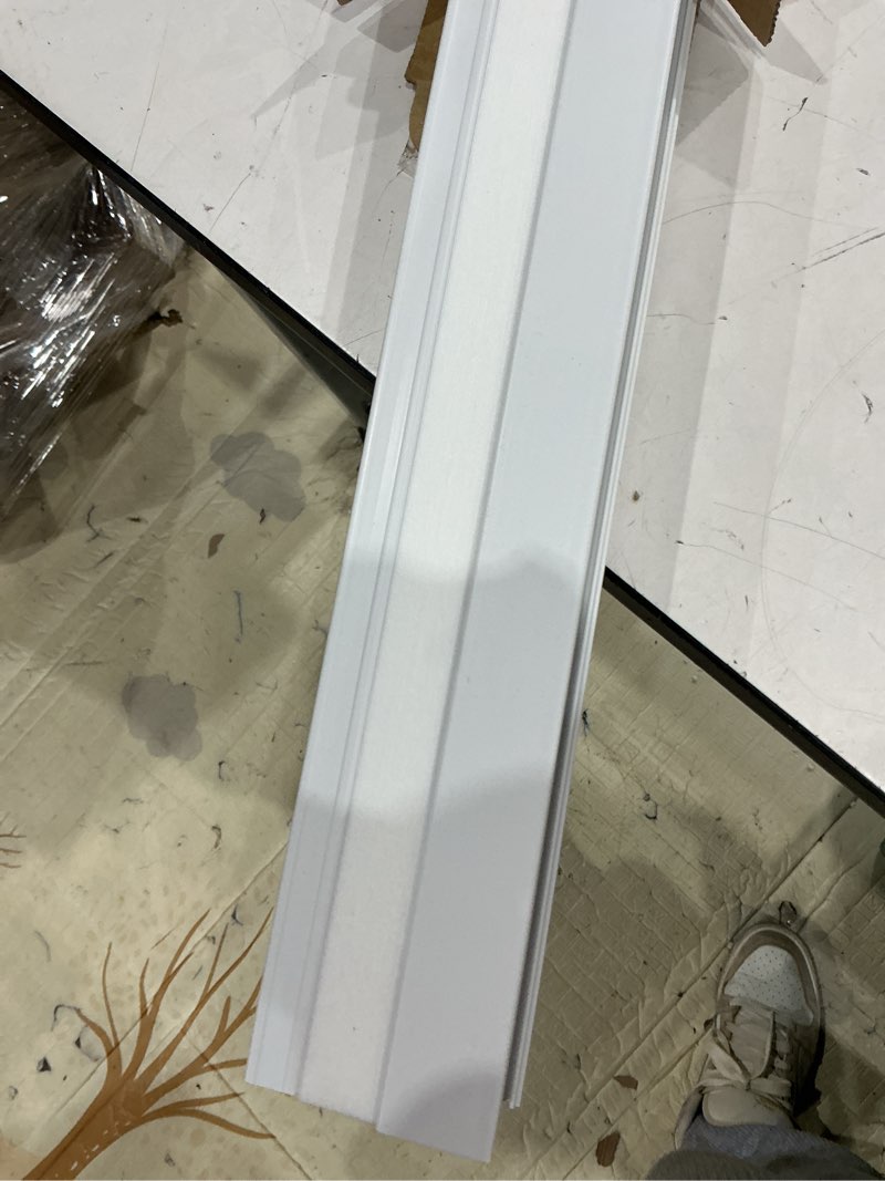 Condition photo showing Good Condition for blindsavenue cellular honeycomb cordless polyester shade, 9/16" single cell, light filtering, white, size: 26.5" w x 48" h white 26.5"w x 48"h