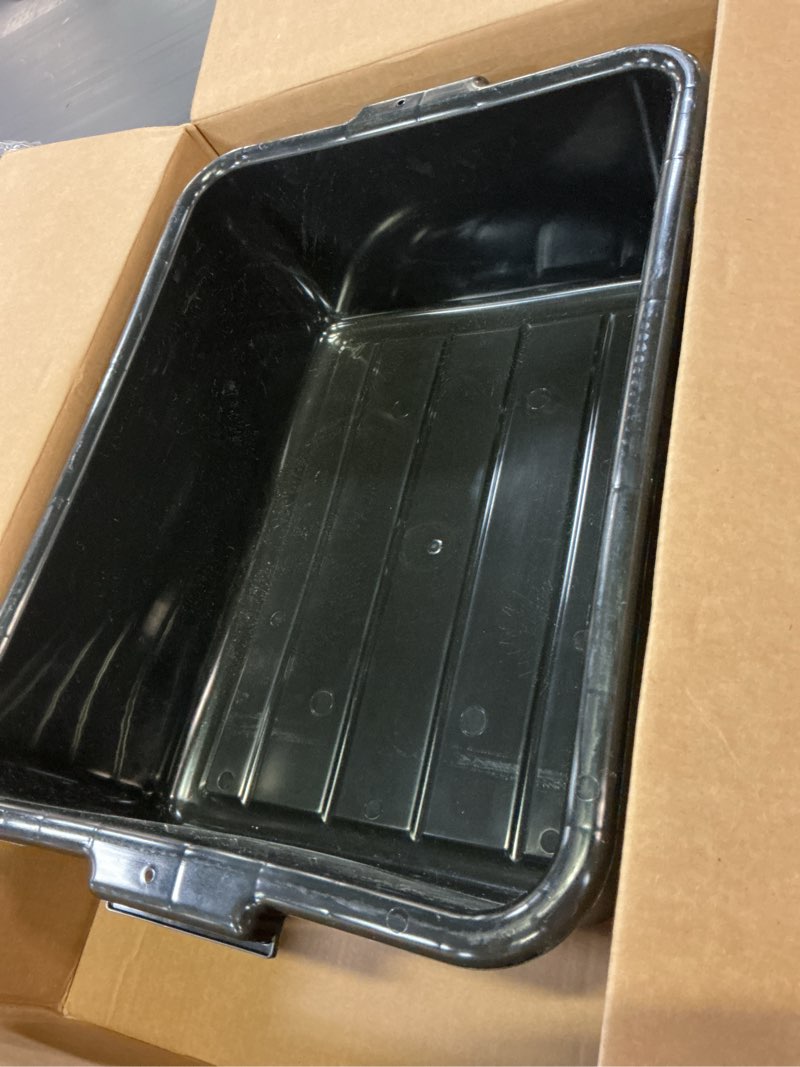 Condition photo showing Good Condition for carlisle foodservice products 4401103 comfort curve bus box/tote box, 7" deep, black