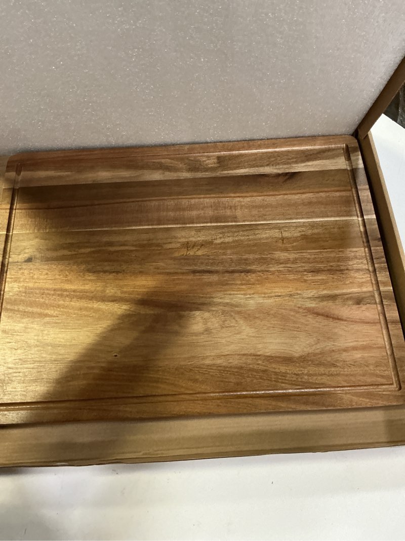Condition photo showing Good Condition for 20" XL Extra Large Wooden Cutting Boards for Kitchen Charcuterie Boards Hardwood Solid Chopping Board Big Acacia Wood Cutting Board Meat Serving Cheese Board Thick Butcher Block Turkey Carving Board 20"L x 15"W