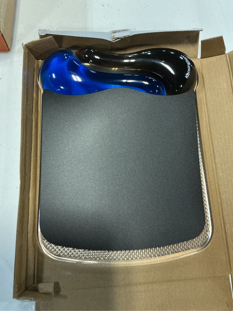 Condition photo showing Good Condition for kensington duo gel wave mouse pad  blue