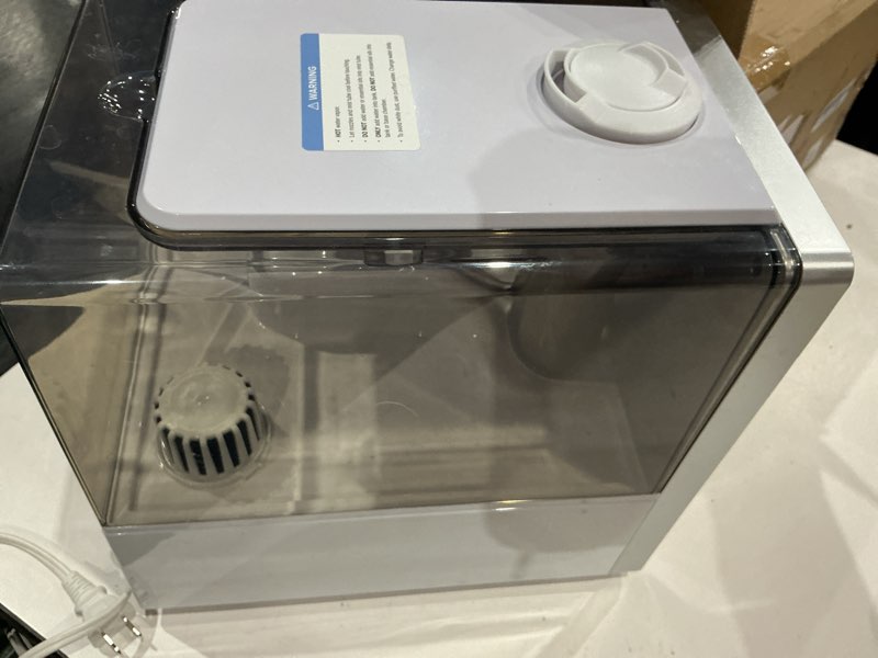 Condition photo showing Good Condition for levoit humidifiers for bedroom large room home, (6l) cool mist top fill essential oil diffuser for baby & plants, smart app & voice control, rapid humidification & auto mode - quiet sleep mode, gray gray classic300s