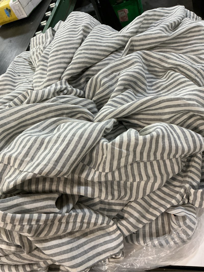 Condition photo showing Good Condition for quince european linen stripe duvet cover grey/white stripe